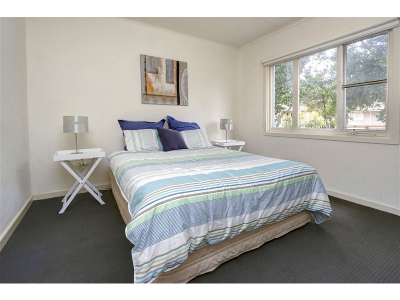 26 Thomas Street, Rosebud VIC 3939