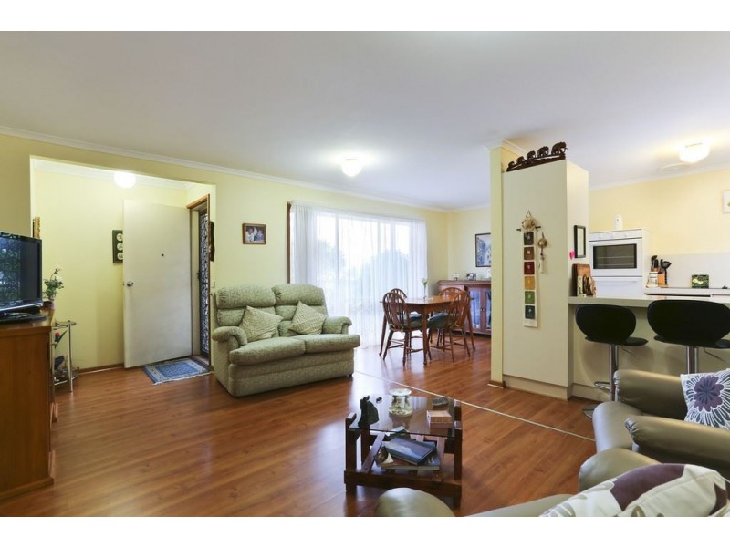 137 Sixth Avenue, Rosebud VIC 3939