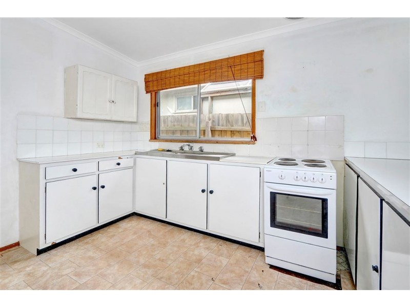 169 Eighth Avenue, Rosebud VIC 3939