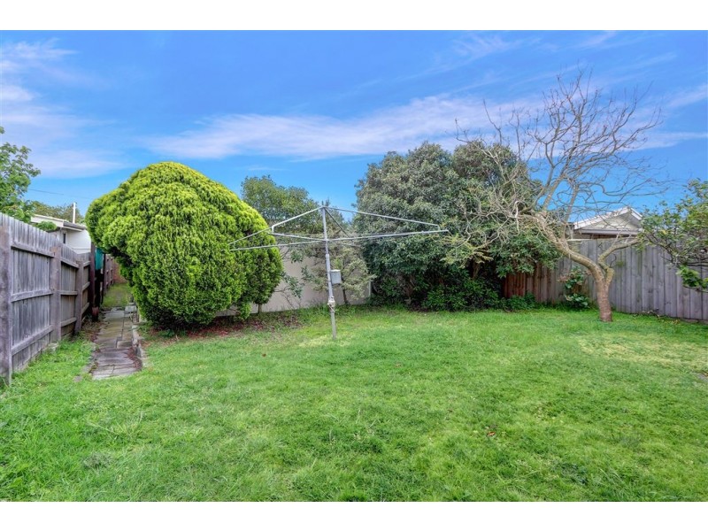 169 Eighth Avenue, Rosebud VIC 3939