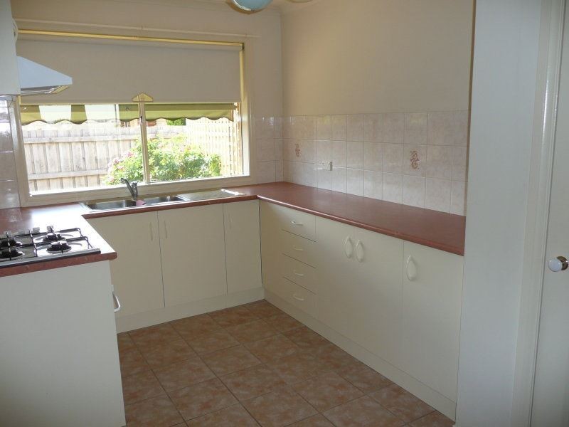 16 Dunstone Drive, Rosebud VIC 3939