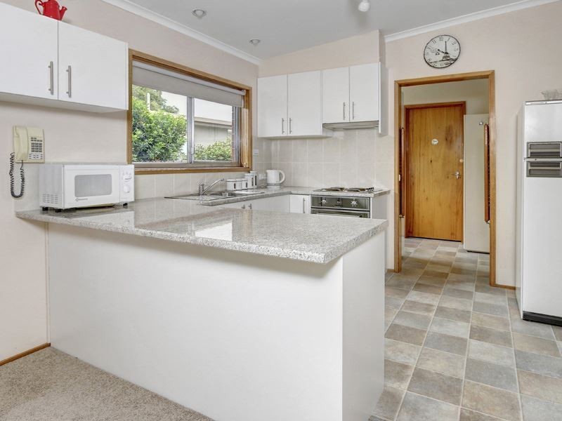 193 Eighth Avenue, Rosebud VIC 3939