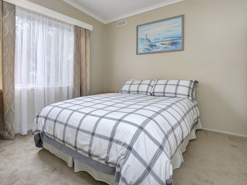 193 Eighth Avenue, Rosebud VIC 3939