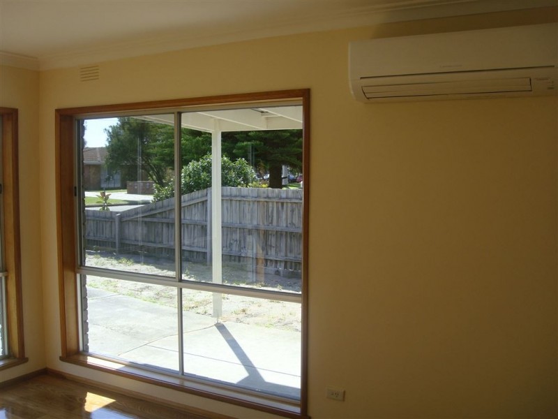 13 Cairns Street, Rosebud VIC 3939