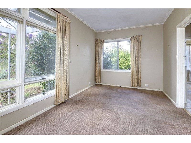 16 Warranilla Ave, Rosebud VIC 3939