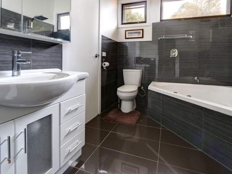 37 Seabrook Avenue, Rosebud VIC 3939