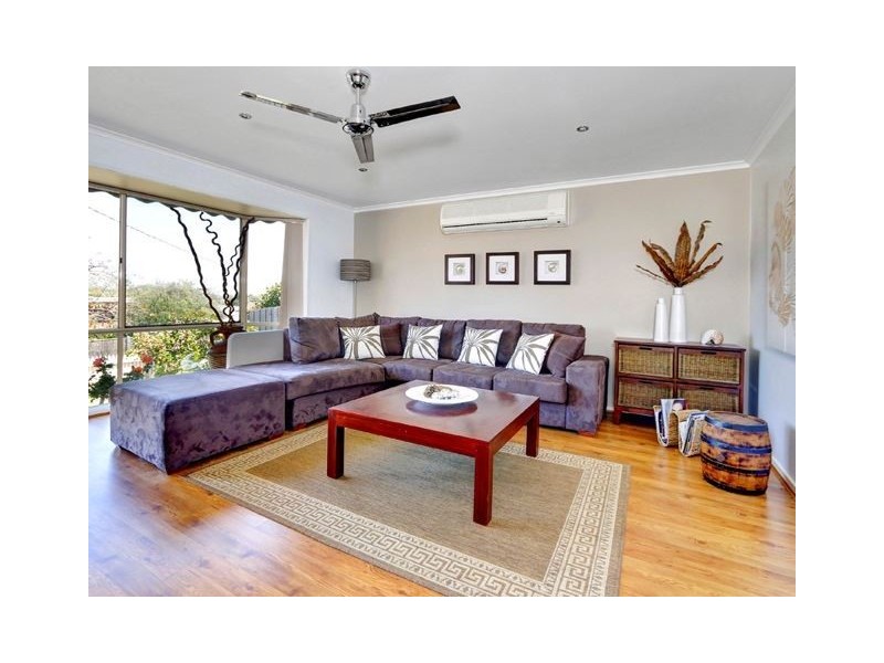 67 Eighth Ave, Rosebud VIC 3939