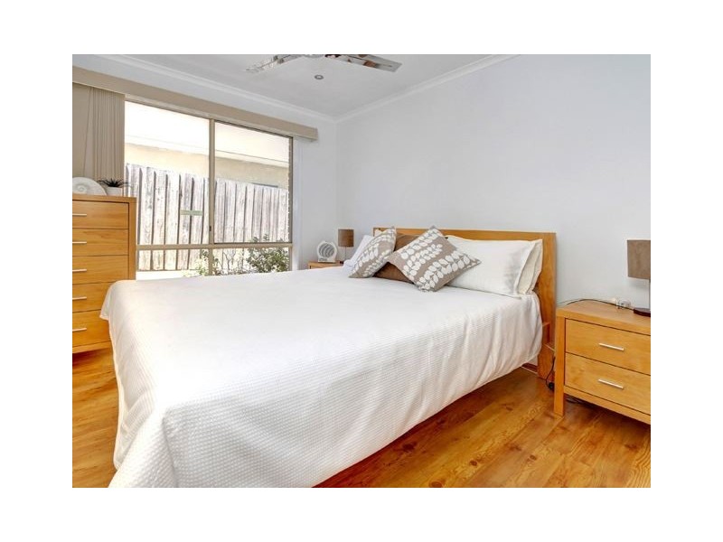 67 Eighth Ave, Rosebud VIC 3939