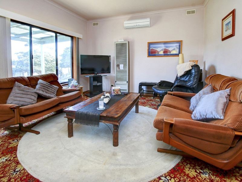 63 Second Avenue, Rosebud VIC 3939