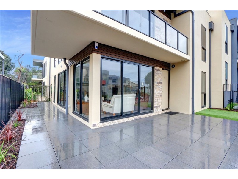 7/1587-1589 Point Nepean Road, Rosebud West VIC 3940