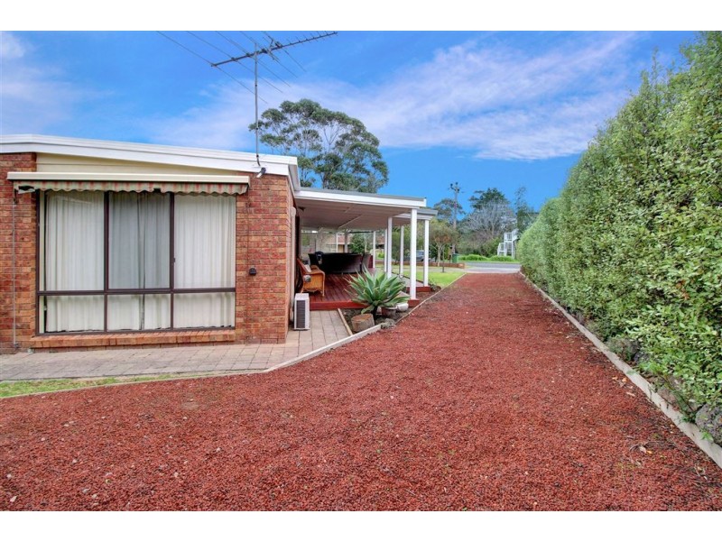 17 Sunhill Avenue, Mccrae VIC 3938