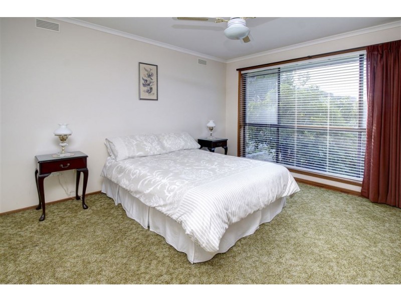 22 Elizabeth Avenue, Rosebud West VIC 3940