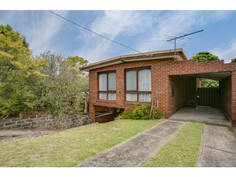 30 Eighth Ave, Rosebud VIC 3939