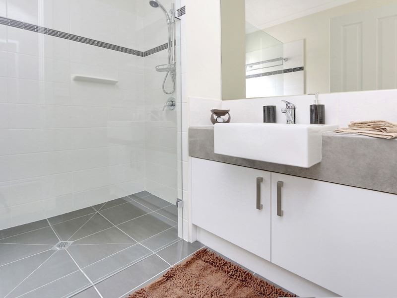 26 Sixth Avenue, Rosebud VIC 3939