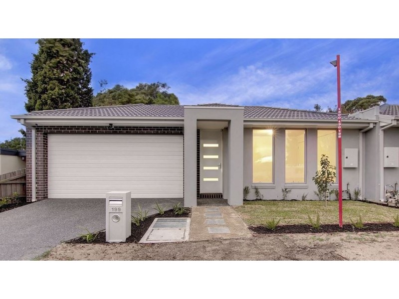 199 Sixth Ave, Rosebud VIC 3939