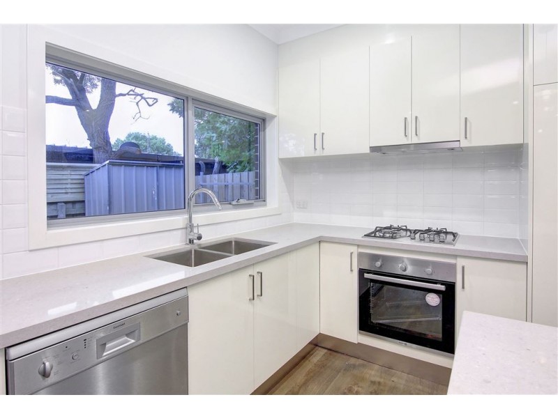 199 Sixth Ave, Rosebud VIC 3939
