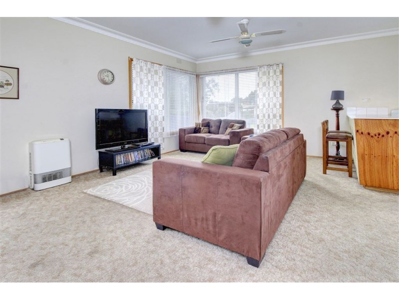 182 Eighth Ave, Rosebud VIC 3939