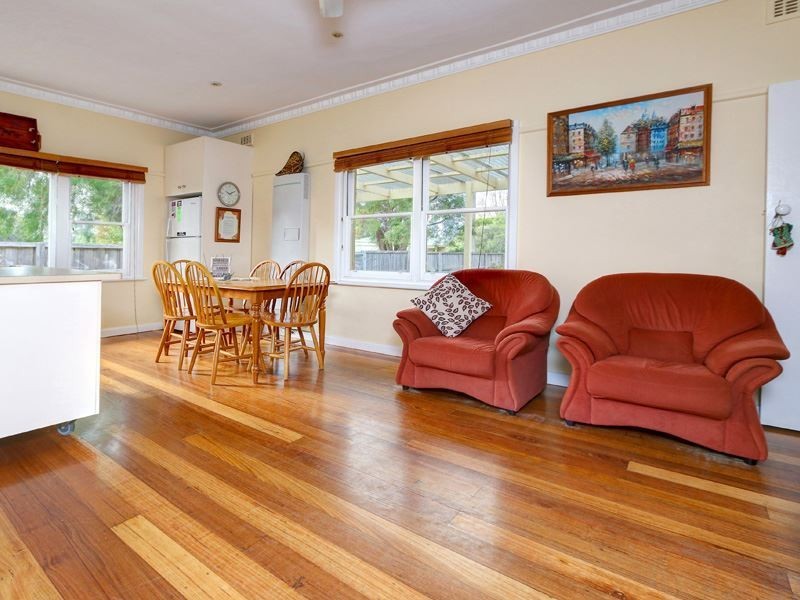 2 Grenville Grove, Rosebud VIC 3939