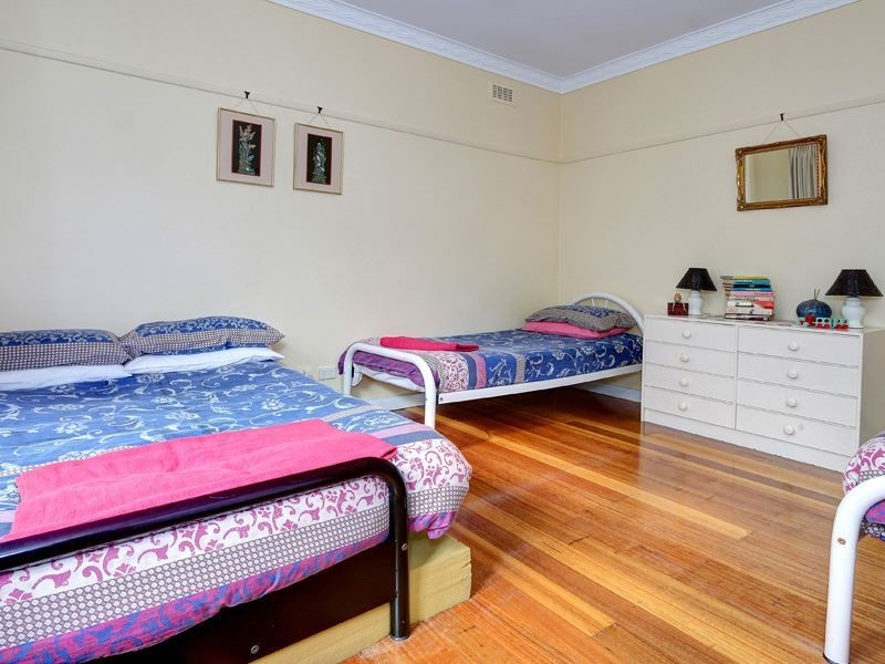 2 Grenville Grove, Rosebud VIC 3939