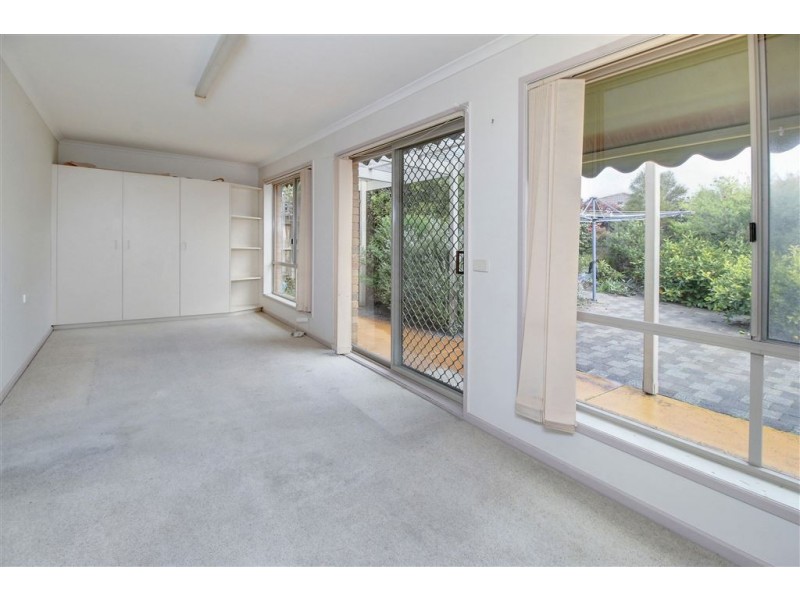 124 Sixth Avenue, Rosebud VIC 3939