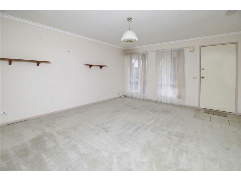 124 Sixth Avenue, Rosebud VIC 3939