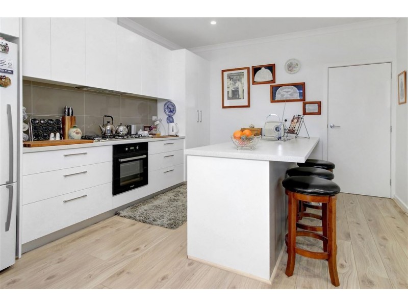 41 Capel Avenue, Rosebud West VIC 3940