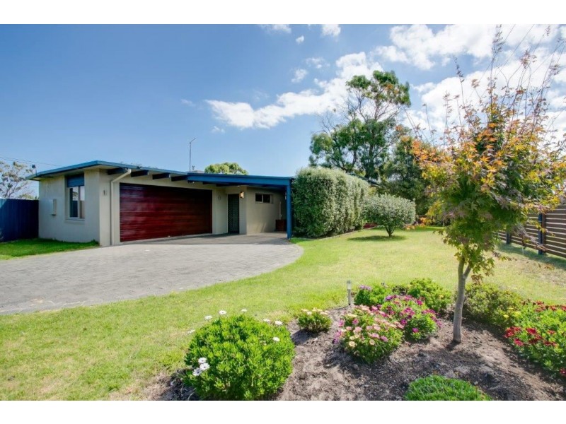 325 Eastbourne Road, Rosebud VIC 3939