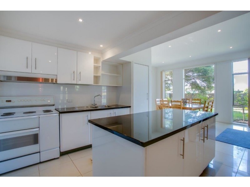 325 Eastbourne Road, Rosebud VIC 3939