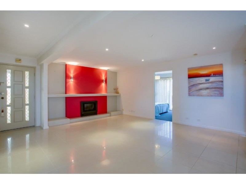325 Eastbourne Road, Rosebud VIC 3939
