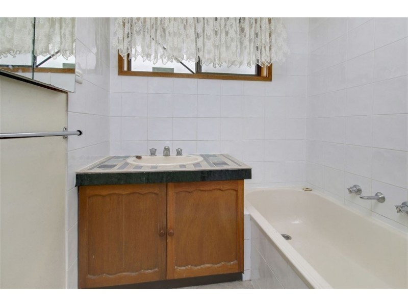 9 Deighton Drive, Rosebud VIC 3939