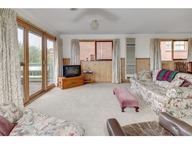 113 Third Avenue, Rosebud VIC 3939