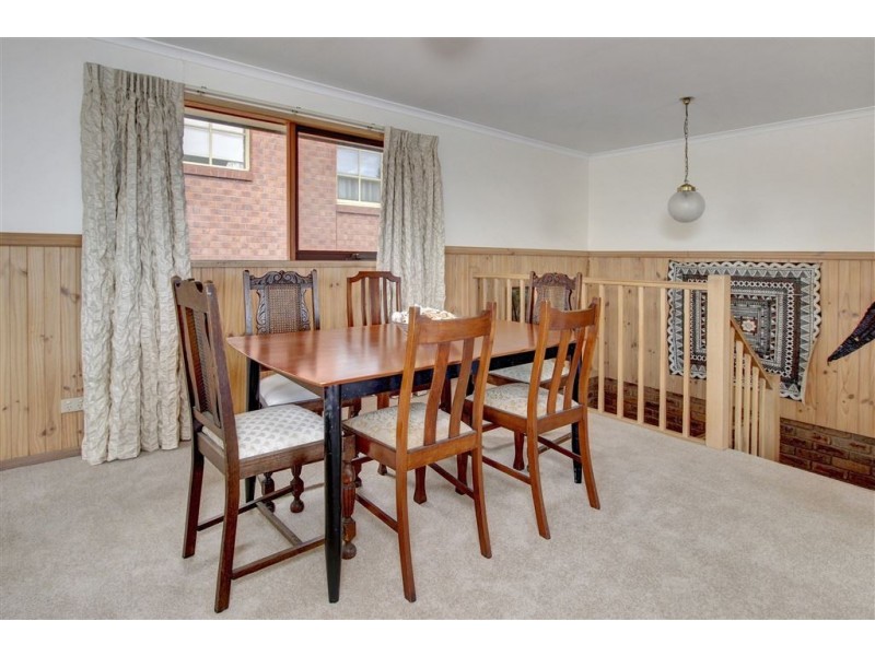 113 Third Avenue, Rosebud VIC 3939