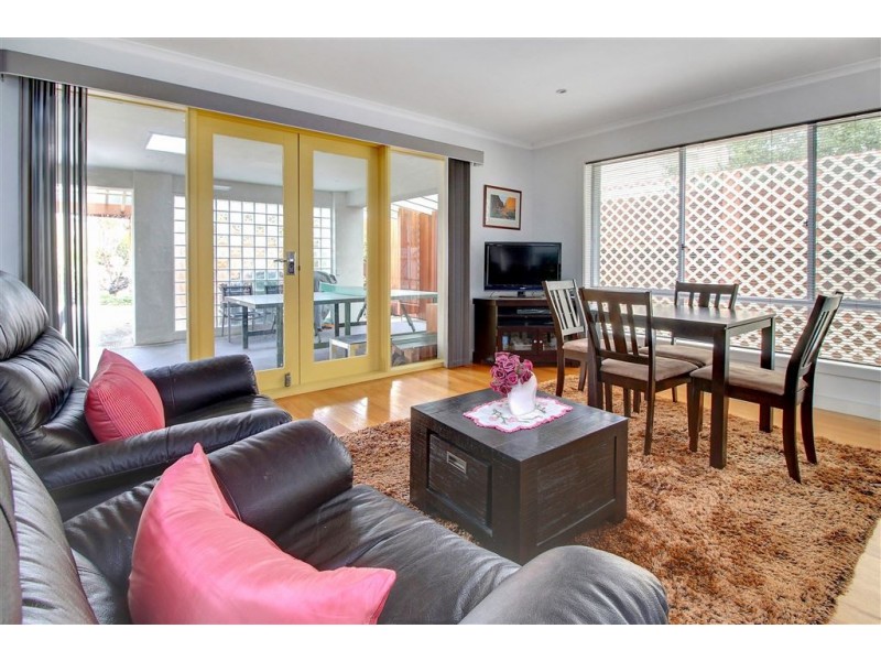 7 Cass Street, Rosebud VIC 3939