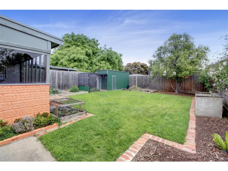 24 Third Avenue, Rosebud VIC 3939
