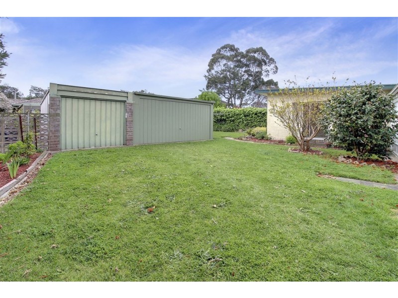 27 Warranilla Avenue, Rosebud VIC 3939