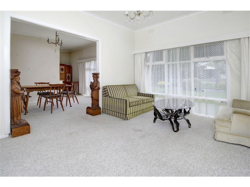 27 Warranilla Avenue, Rosebud VIC 3939