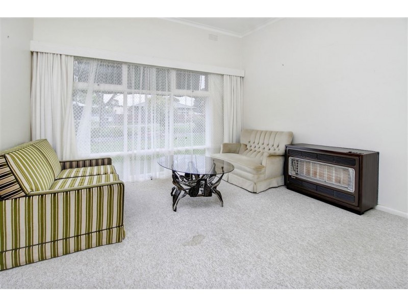 27 Warranilla Avenue, Rosebud VIC 3939