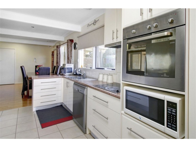 128 Foam Street, Rosebud VIC 3939