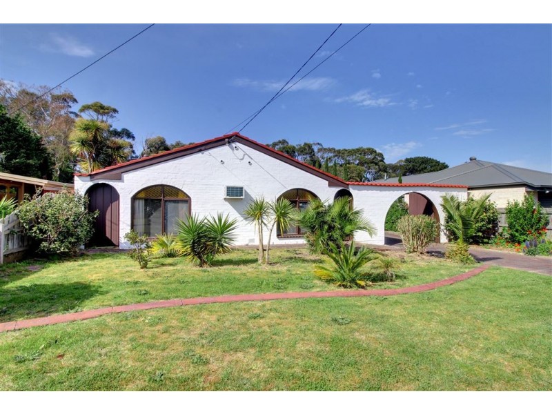 33 Denholm Street, Rosebud VIC 3939