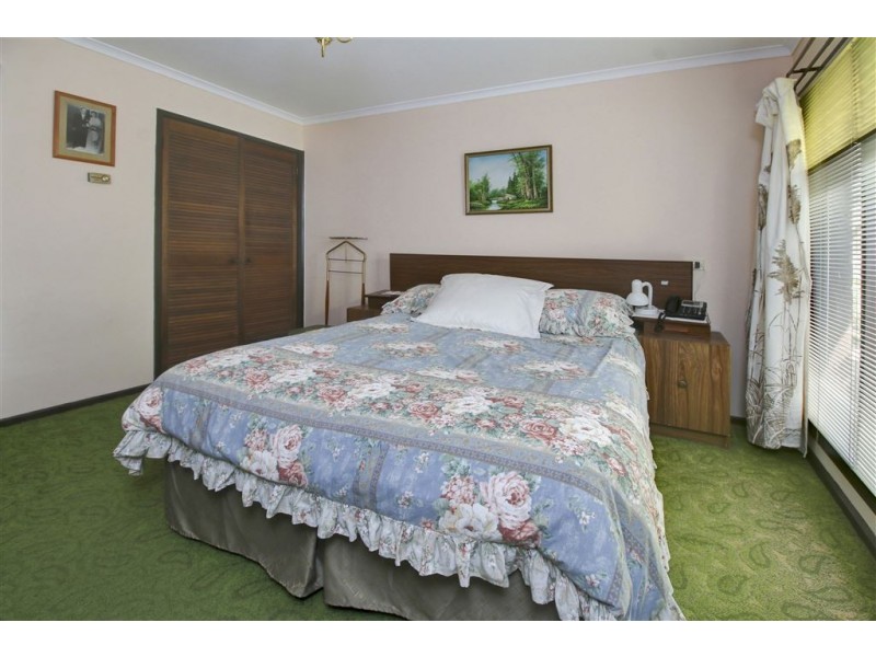 33 Denholm Street, Rosebud VIC 3939