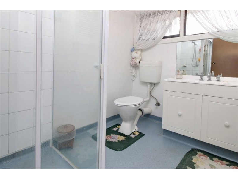 33 Denholm Street, Rosebud VIC 3939