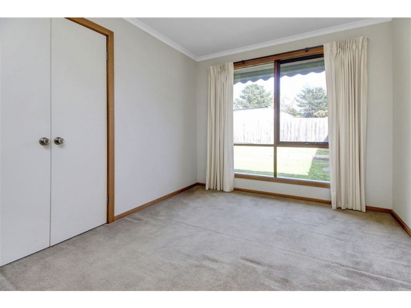 17 Cook Avenue, Rosebud VIC 3939