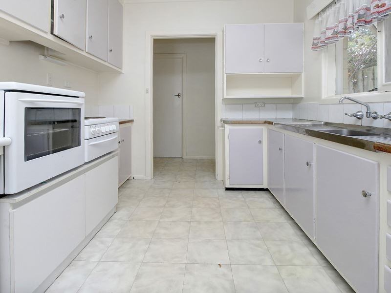 27 Warranilla Avenue, Rosebud VIC 3939