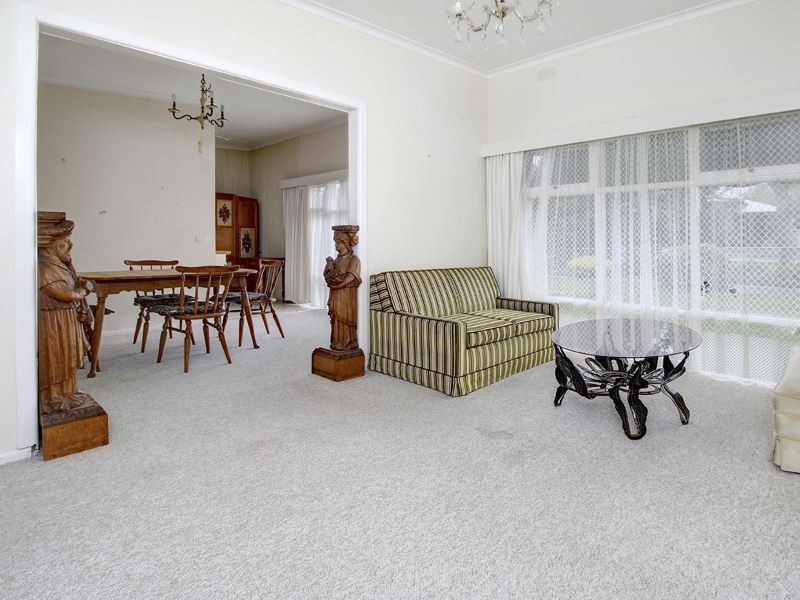 27 Warranilla Avenue, Rosebud VIC 3939