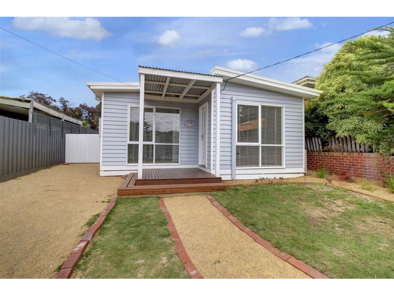 58 Fourth Avenue, Rosebud VIC 3939