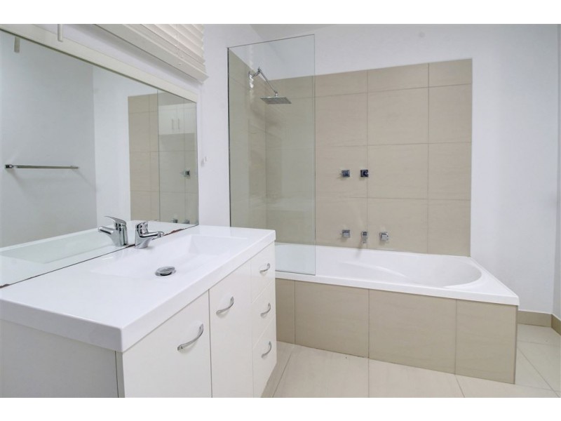 58 Fourth Avenue, Rosebud VIC 3939