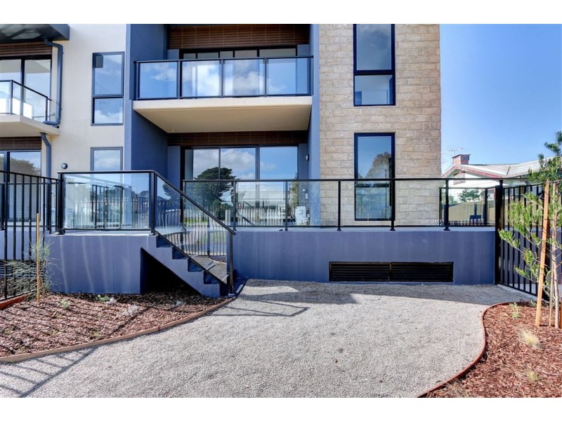 14/1 Chatfield Avenue, Rosebud West VIC 3940