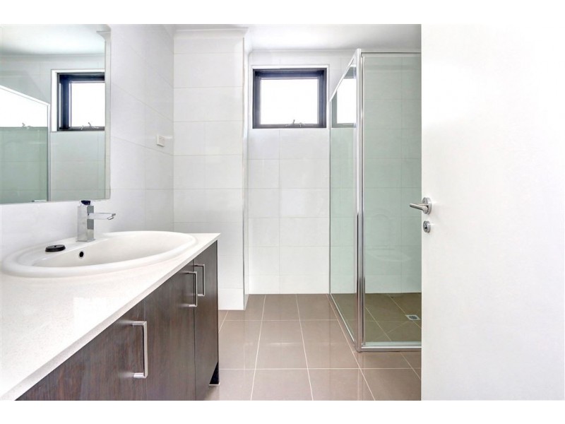 14/1 Chatfield Avenue, Rosebud West VIC 3940