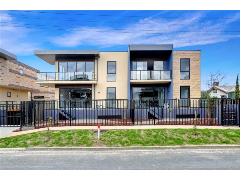 14/1 Chatfield Avenue, Rosebud West VIC 3940