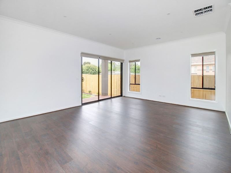 1/31 Cass Street, Rosebud VIC 3939